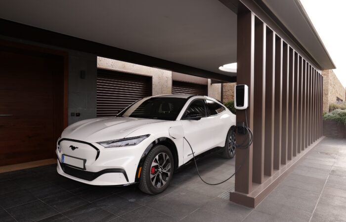 instalar cargador eléctrico garaje comunitario