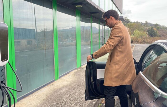 Cómo cargar tu coche eléctrico sin matar la batería