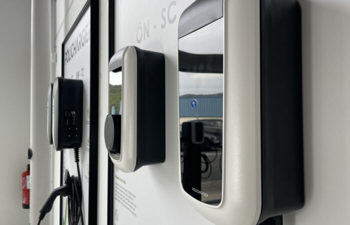 5 consejos para contratar instaladores de cargadores eléctricos