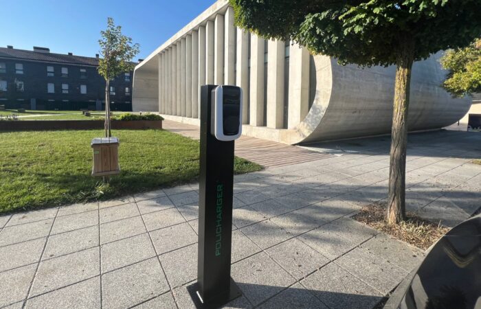 Cómo un cargador doméstico evita fugas al cargar tu coche - Policharger
